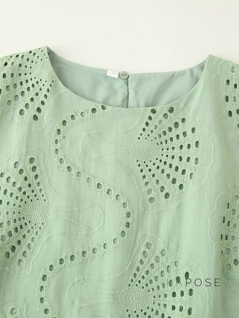 Polished Garment with an Effortless Classic Look