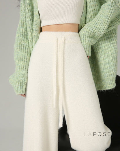 Classic Vintage Pants with a Flattering Fit