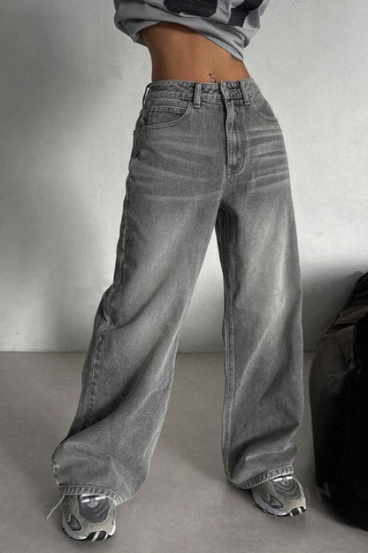 Well Tailored Garment with a Graceful Silhouette