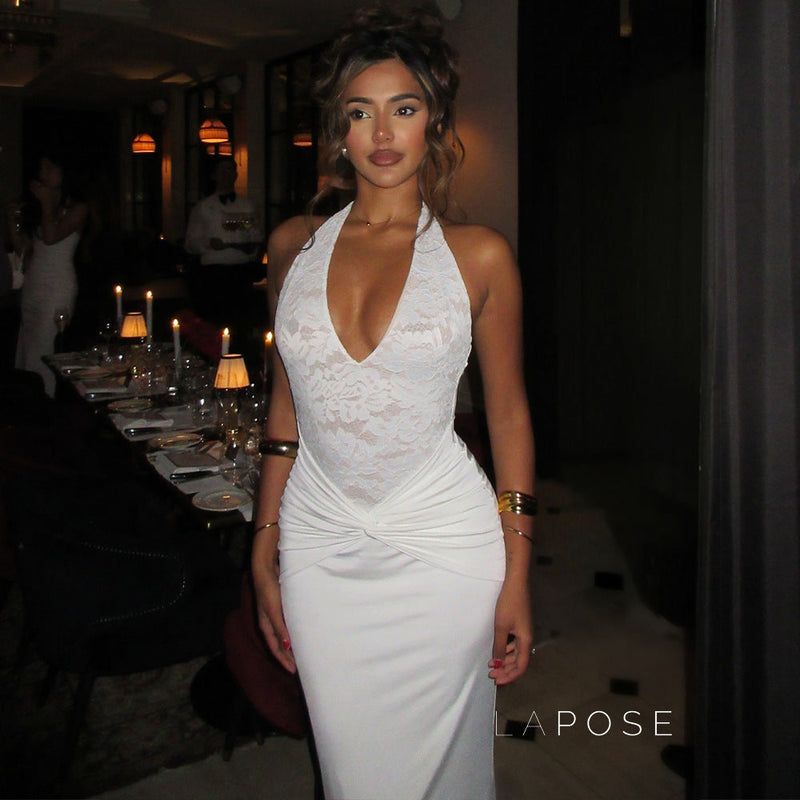 Beautifully Finished Dress in a Timeless Design