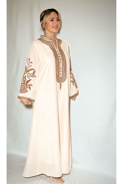 Well Tailored Garment with a Graceful Silhouette