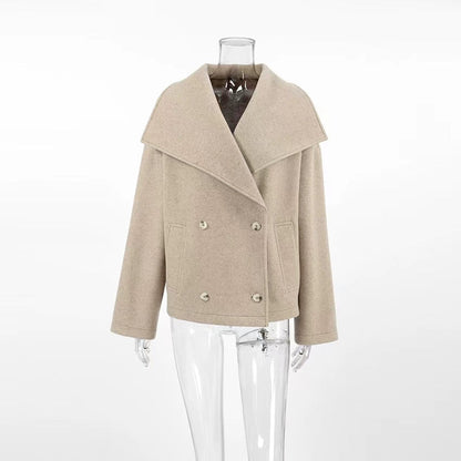 Elegantly Styled Jacket for Everyday Wear