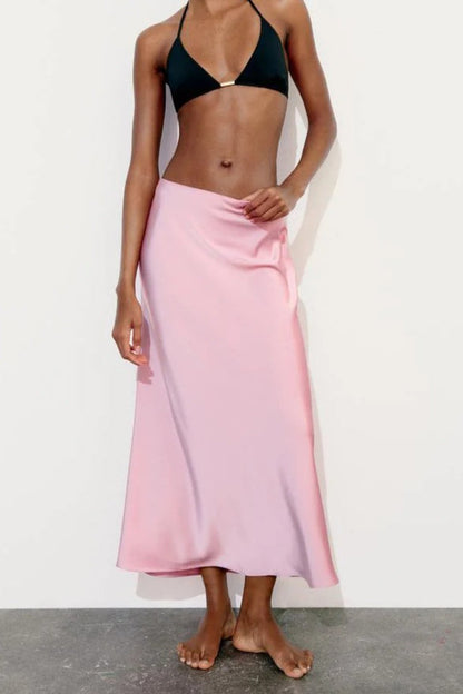 Well Tailored Garment with a Graceful Silhouette