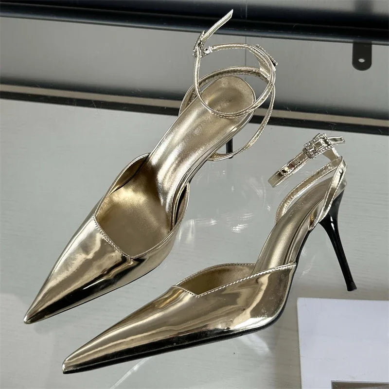 Beautifully Finished Heels in a Timeless Design
