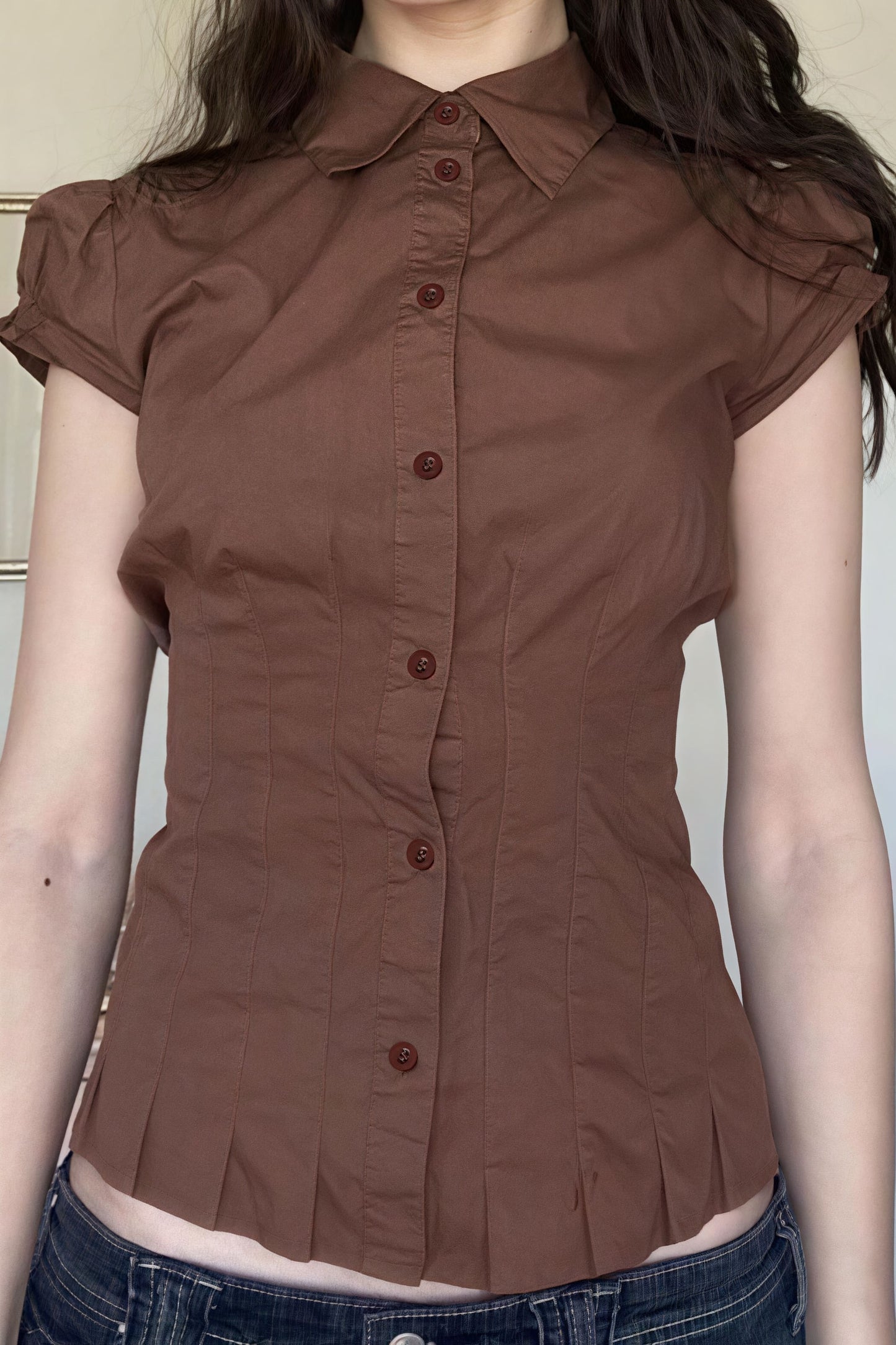 Effortlessly Elegant Blouse with a Timeless Design