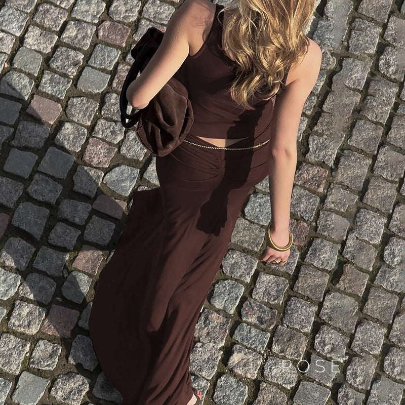 Gracefully Styled Garment for Any Occasion