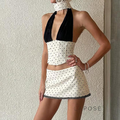 Beautifully Finished Garment in a Timeless Design