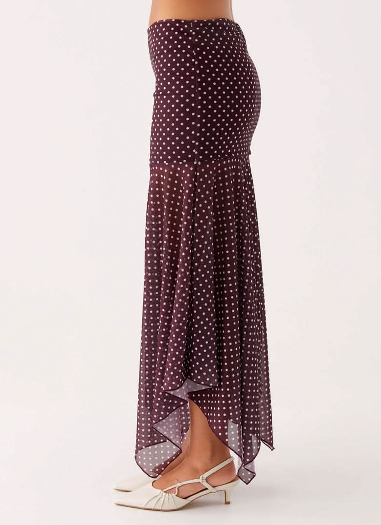 Effortlessly Elegant Garment with a Timeless Design