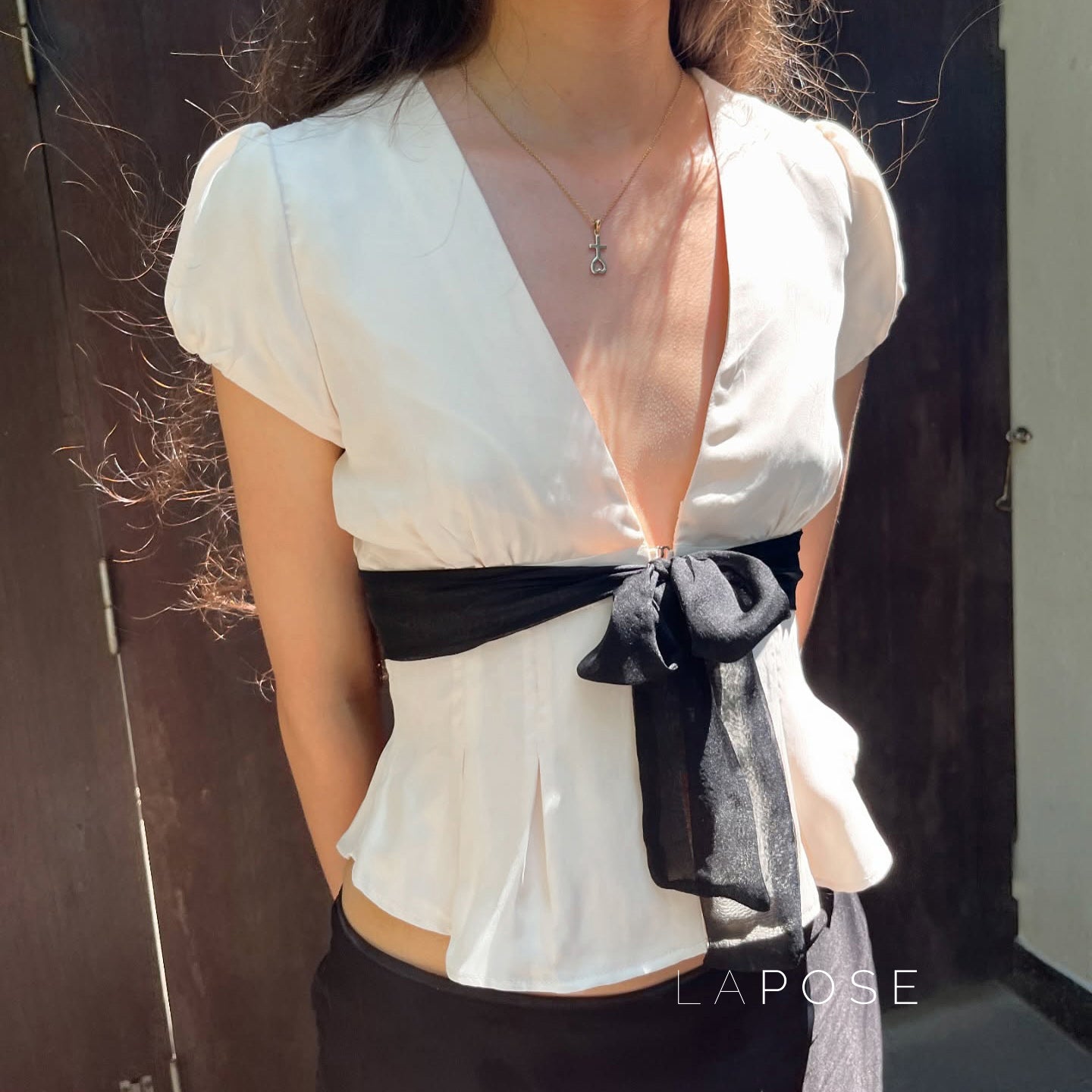 Effortlessly Elegant Top with a Timeless Design