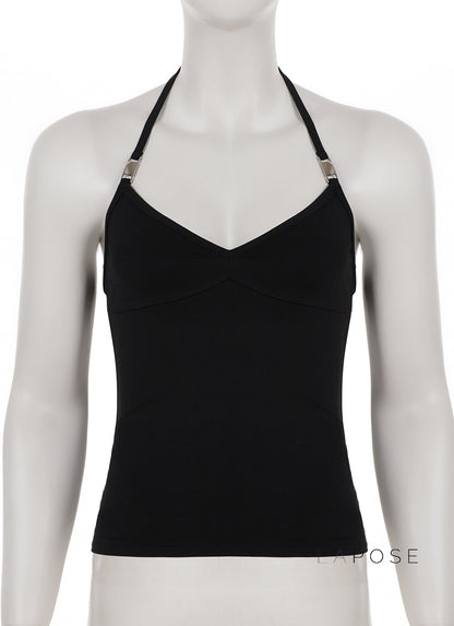 Well Tailored Top with a Graceful Silhouette