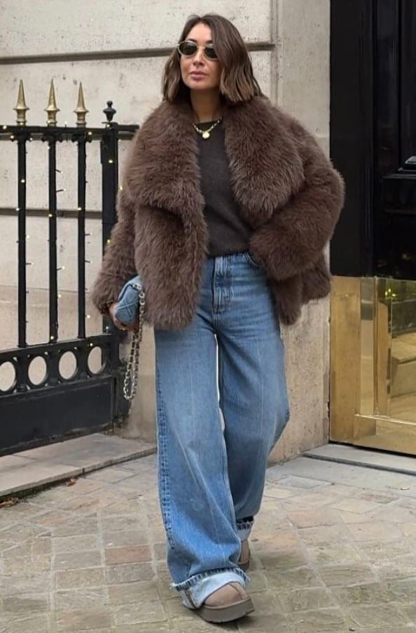 Beautifully Finished Coat in a Timeless Design