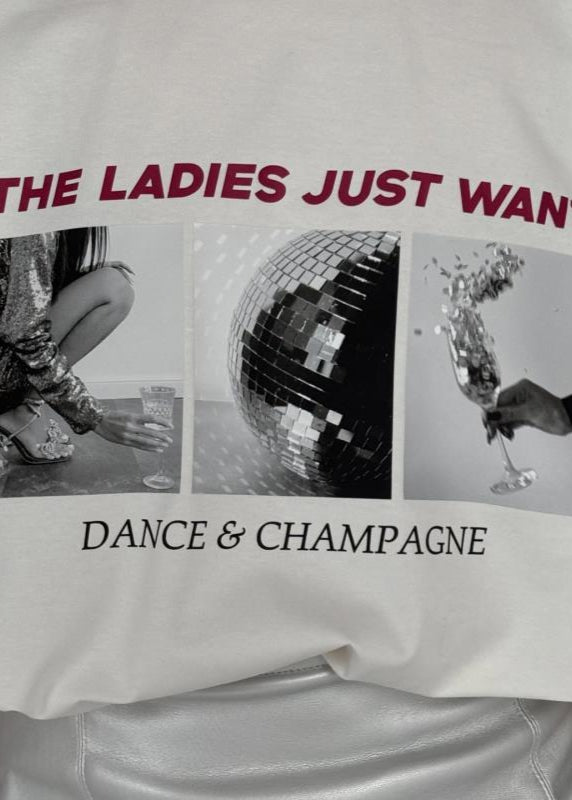 Well Tailored T-Shirt with a Graceful Silhouette