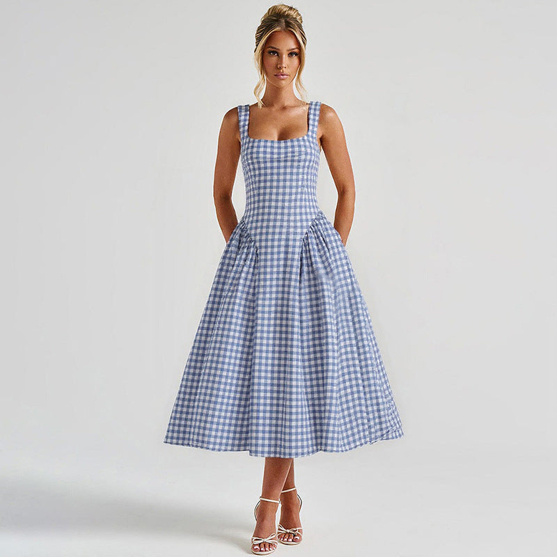 Classic Vintage Dress with a Flattering Fit