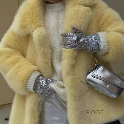 Elegantly Styled Coat for Everyday Wear