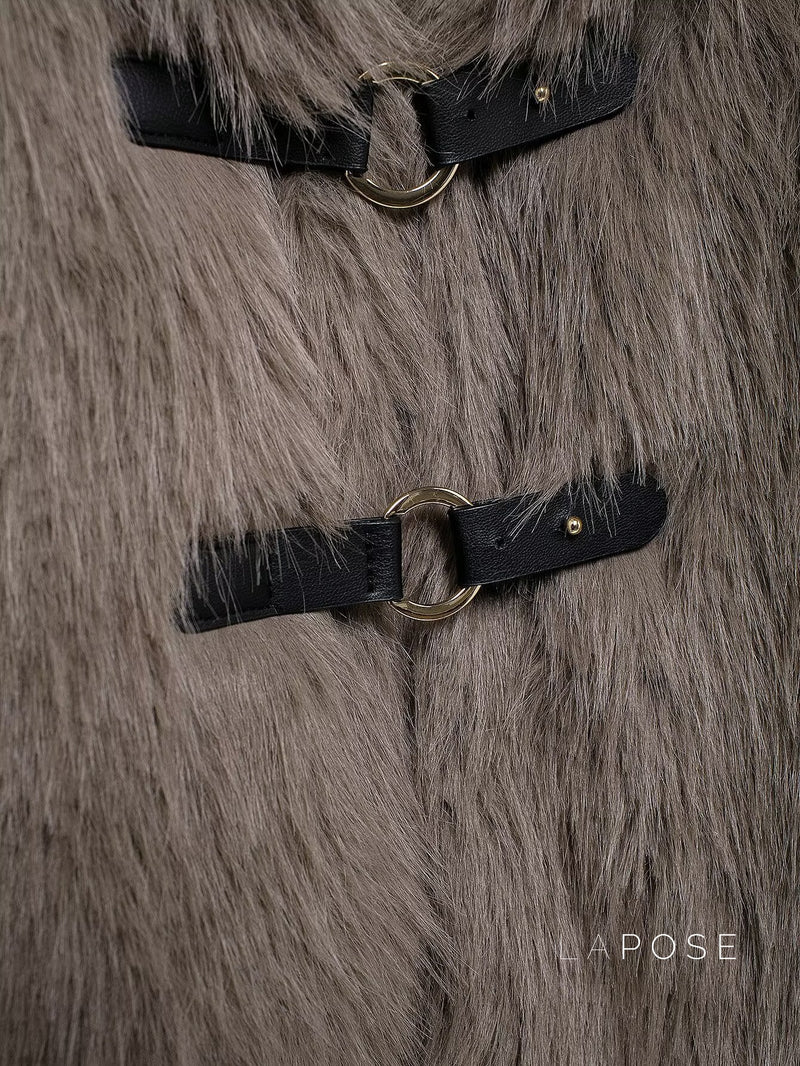 Elegantly Styled Coat for Everyday Wear