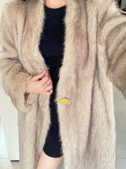 Classic Vintage & Enduringly Stylish Coat