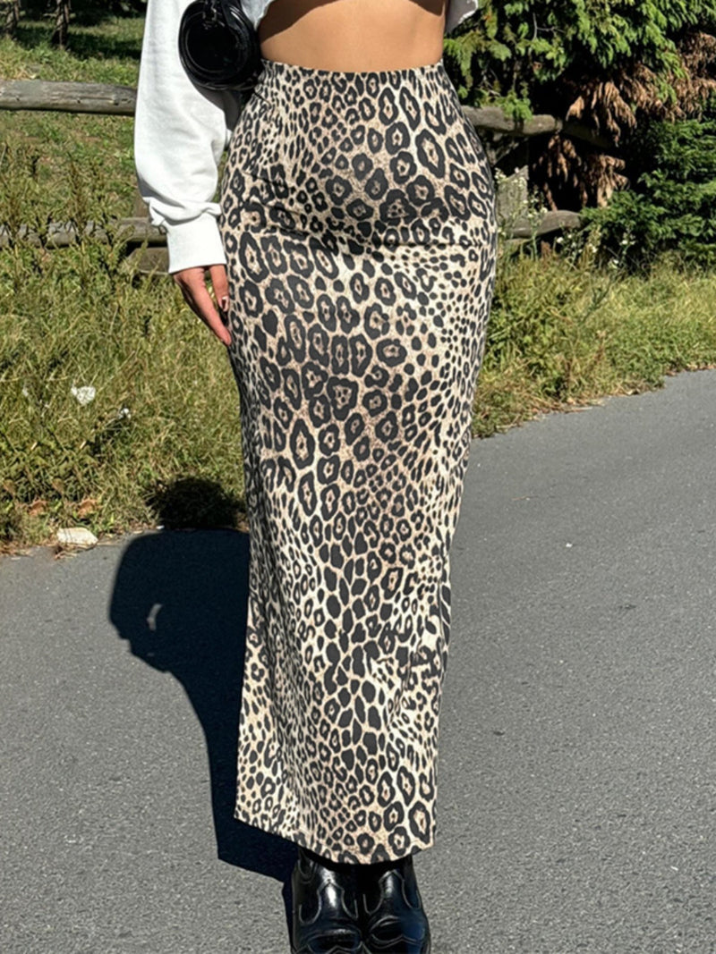 Sophisticated Garment with a Clean Classic Look