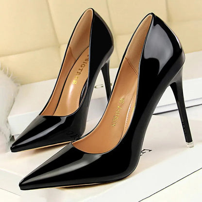 A Vintage Style Shoes with Delicate Timeless Details