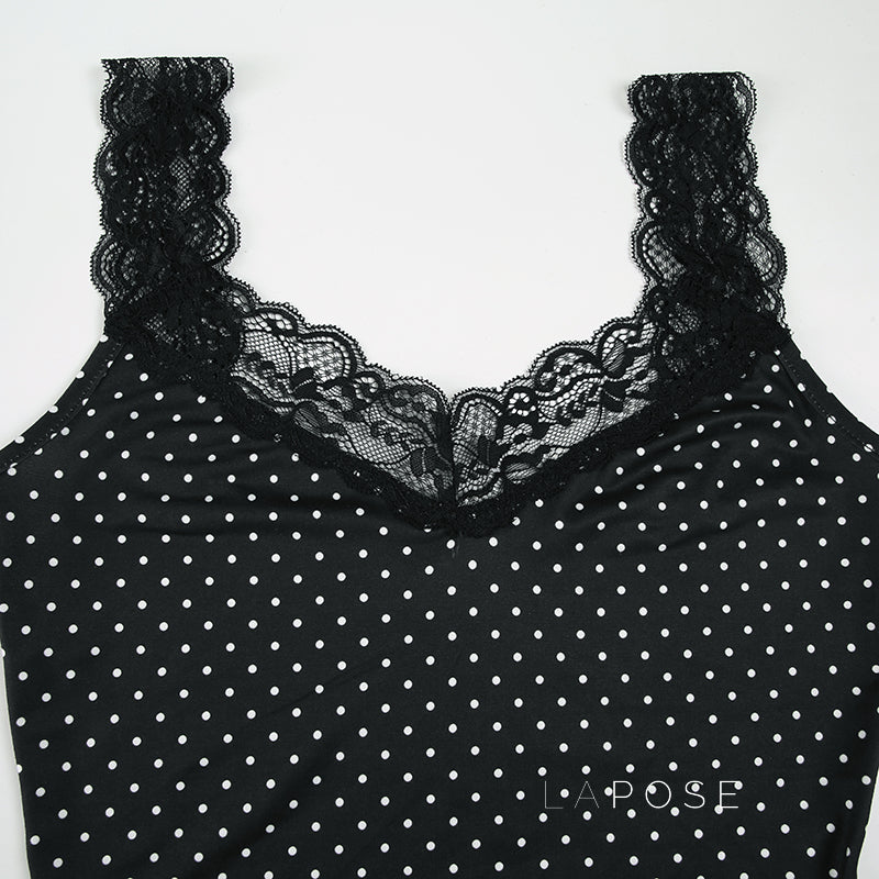 Well Tailored Garment with a Graceful Silhouette