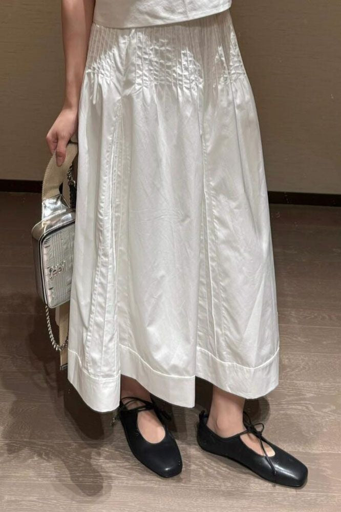 Classic Vintage Garment with a Flattering Fit