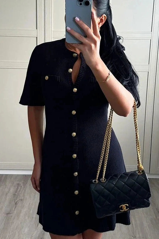 Classic Vintage & Enduringly Stylish Dress