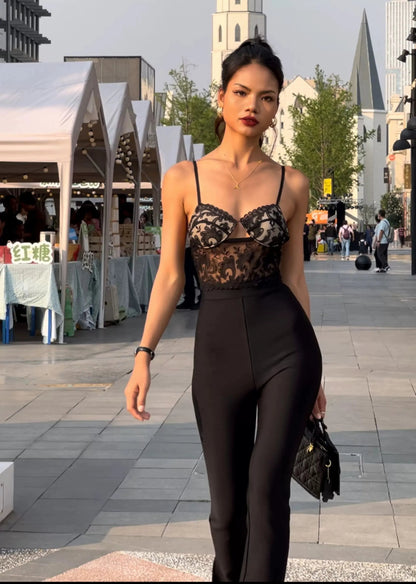 Effortlessly Elegant Garment with a Timeless Design
