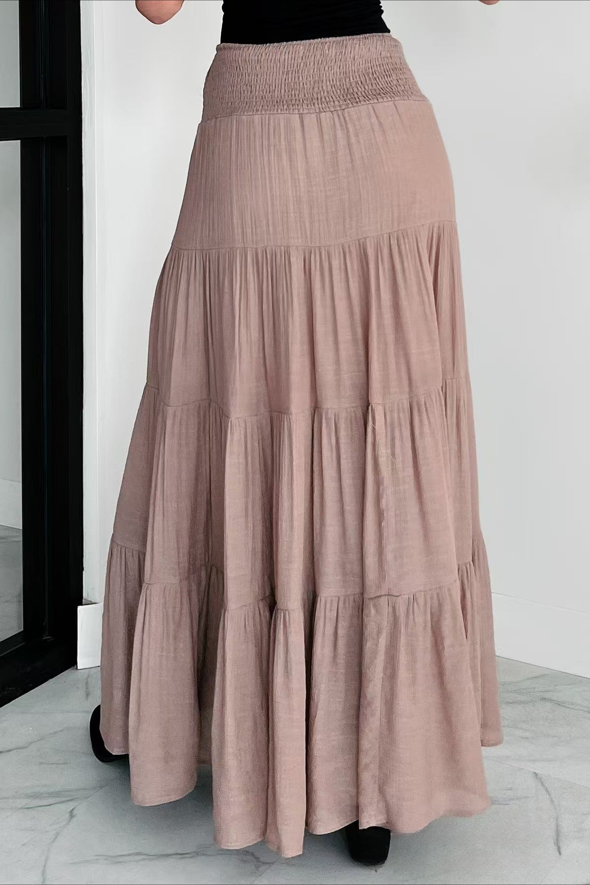 Effortlessly Elegant Garment with a Timeless Design