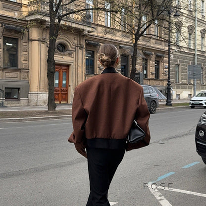Effortlessly Elegant Jacket with a Timeless Design