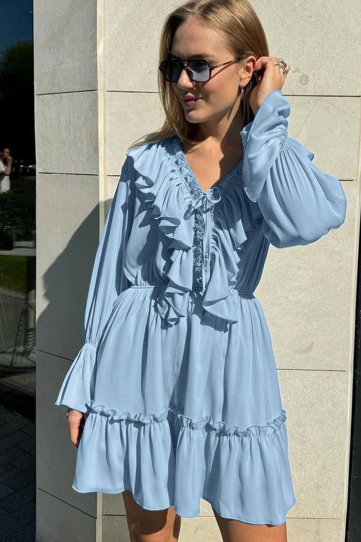 Effortlessly Elegant Dress with a Timeless Design