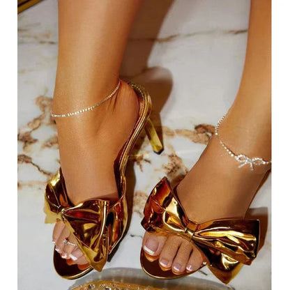 A Vintage Style Heels with Delicate Timeless Details