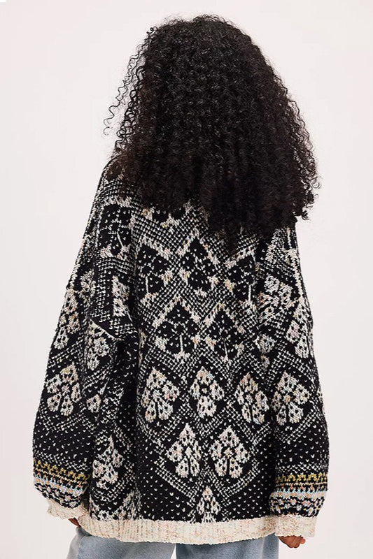 Well Tailored Cardigan with a Graceful Silhouette