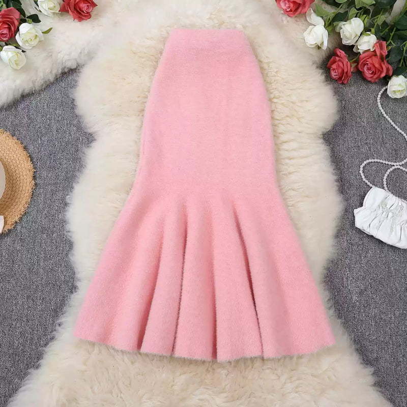 Effortlessly Elegant Garment with a Timeless Design