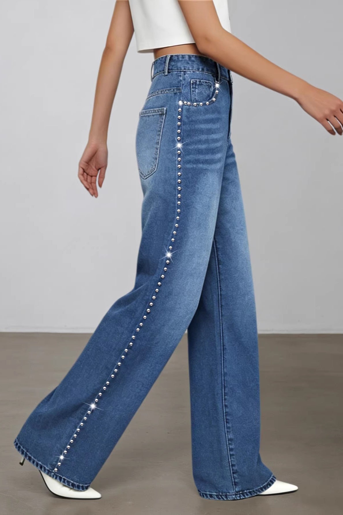 Gracefully Styled Garment for Any Occasion