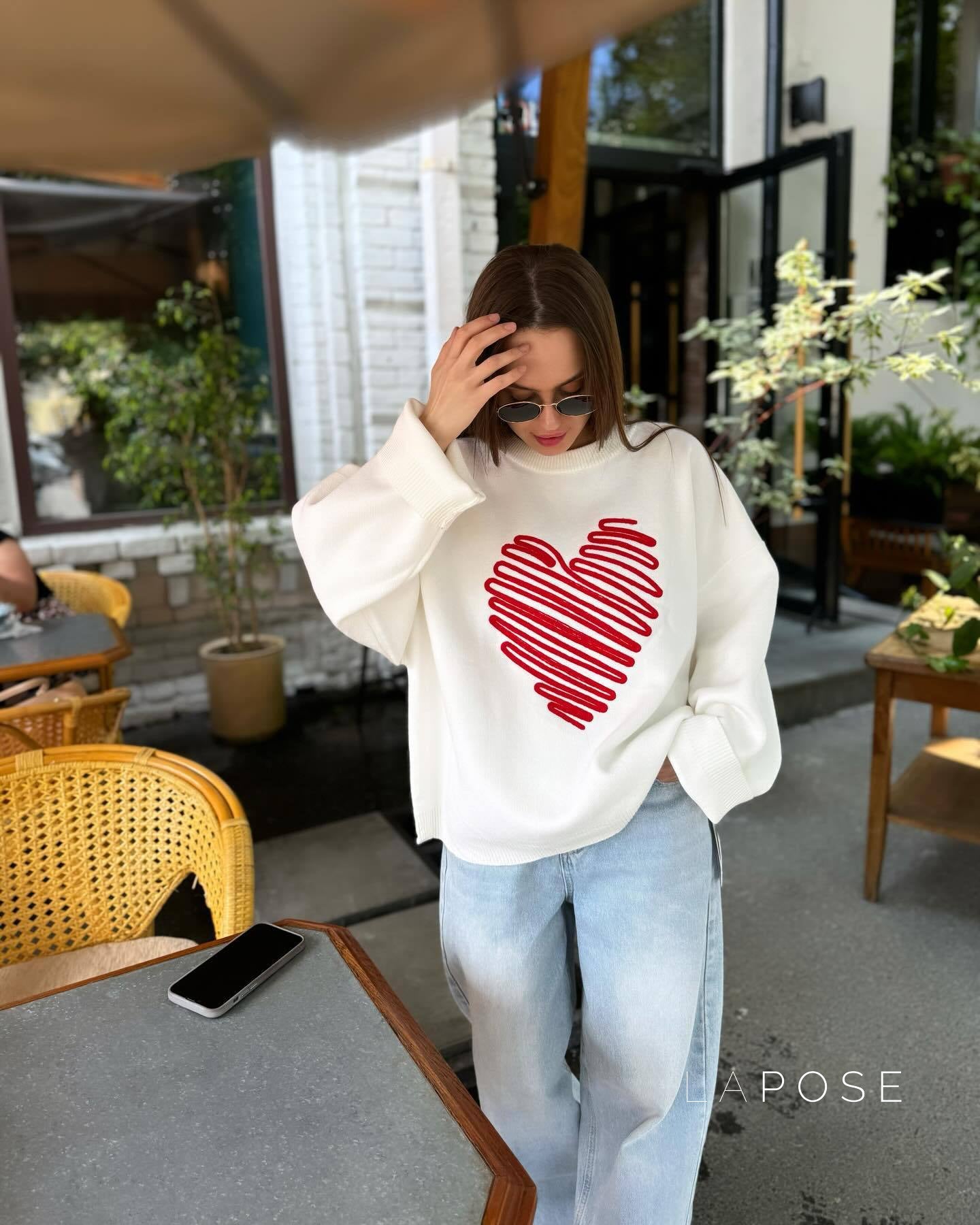 Beautifully Finished Sweater in a Timeless Design