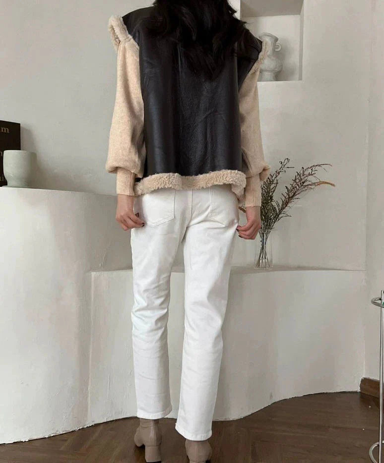 Effortlessly Elegant Jacket with a Timeless Design