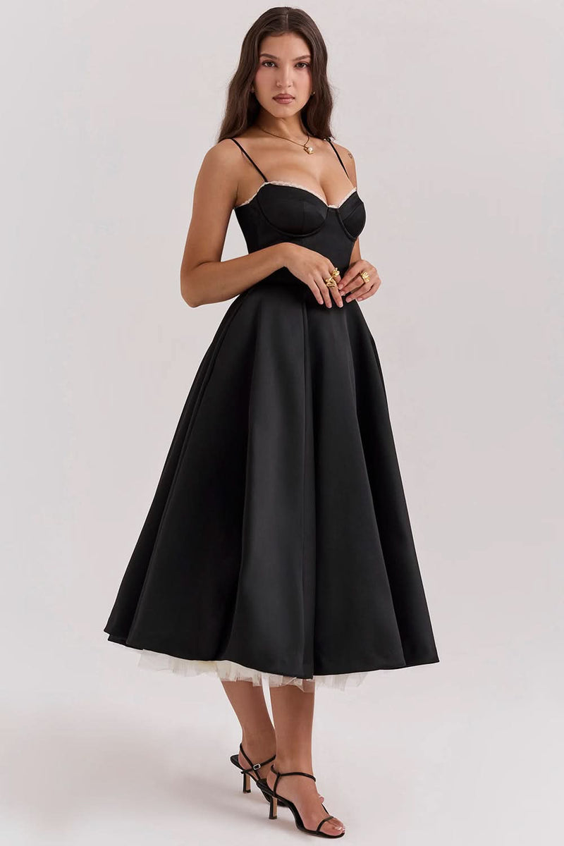 Gracefully Styled Dress for Any Occasion