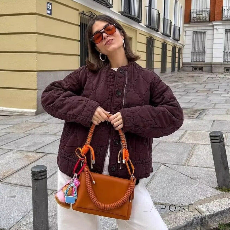 Effortlessly Elegant Jacket with a Timeless Design