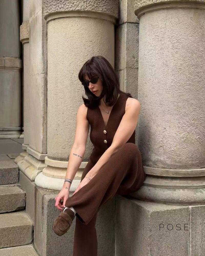 Classic Vintage Garment with a Flattering Fit