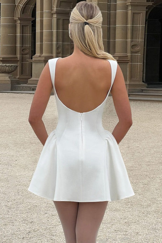 Effortlessly Elegant Dress with a Timeless Design
