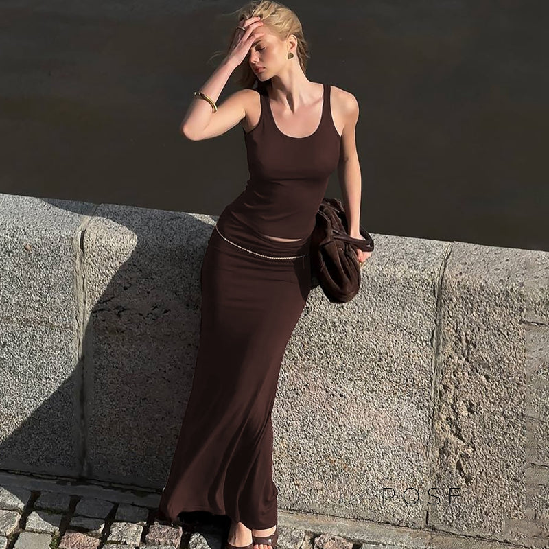 Gracefully Styled Garment for Any Occasion