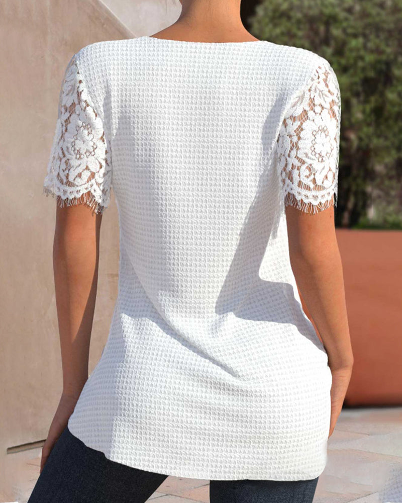 Timeless Vintage Style Blouse