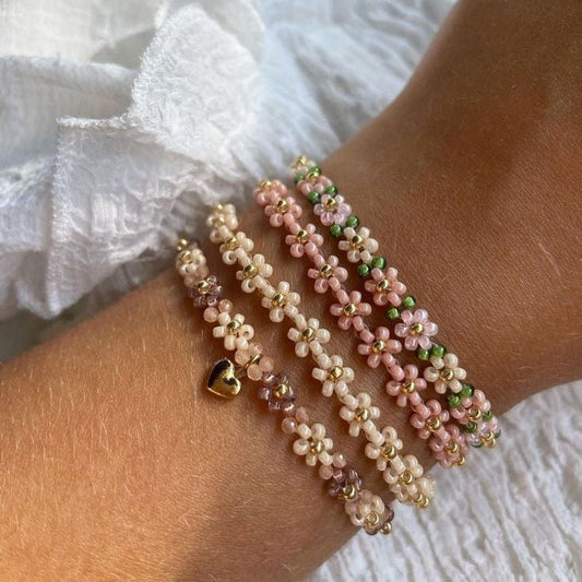 Daisy Heart Golden Bracelet Pack