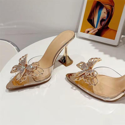 Polished Heels with an Effortless Classic Look