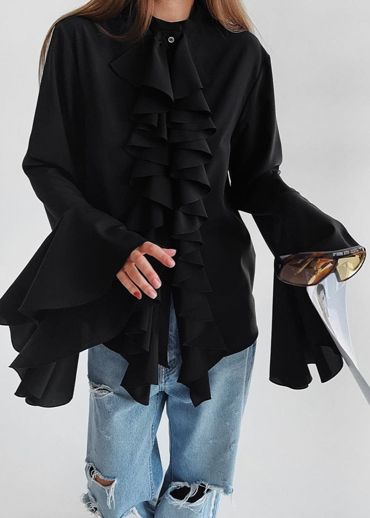 Sophisticated Blouse with a Clean Classic Look