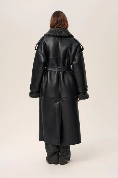 Polished Coat with an Effortless Classic Look