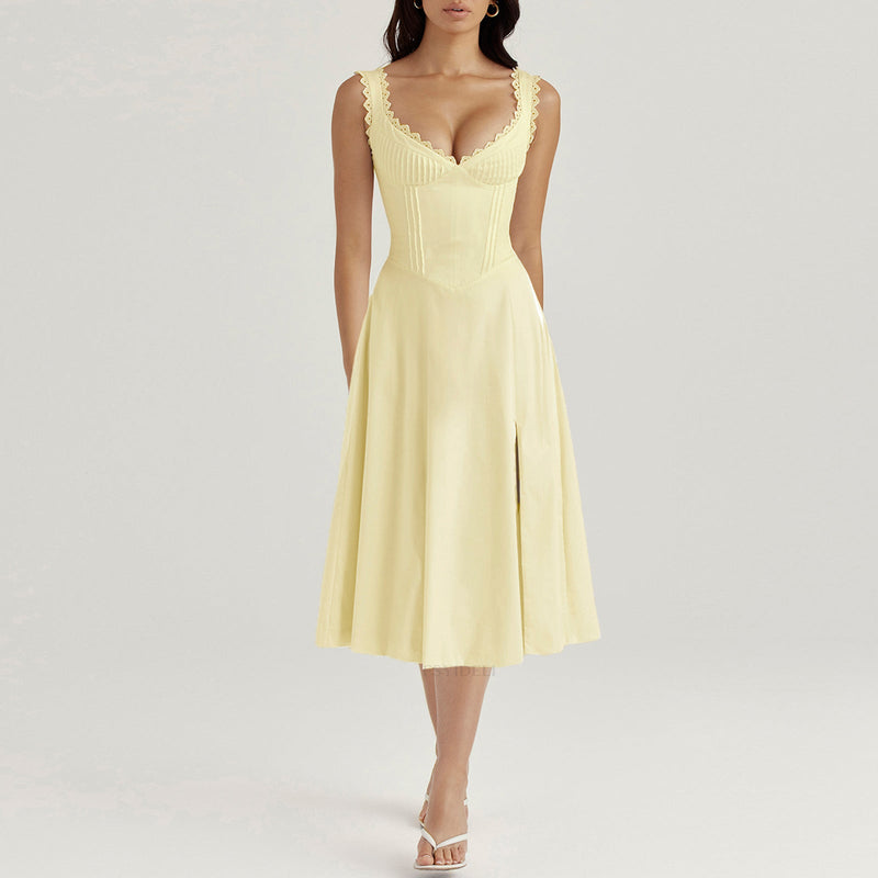 Beautifully Finished Dress in a Timeless Design