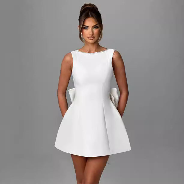 Sophisticated Garment with a Clean Classic Look