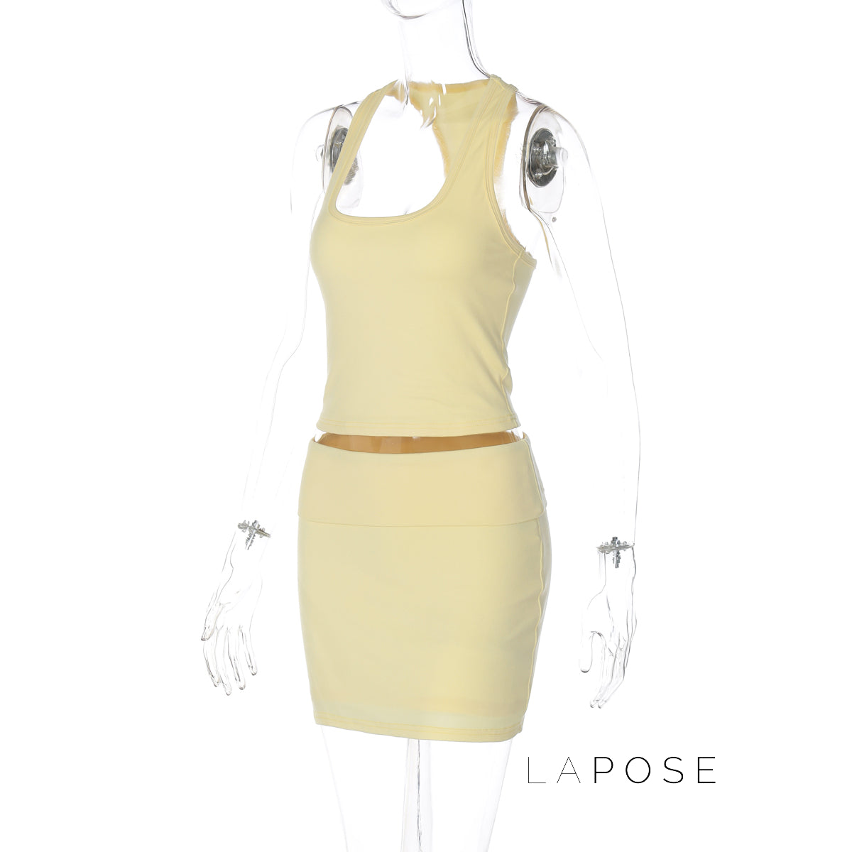 Well Tailored Garment with a Graceful Silhouette