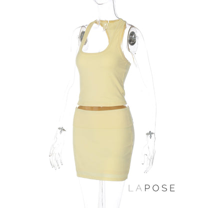 Well Tailored Garment with a Graceful Silhouette