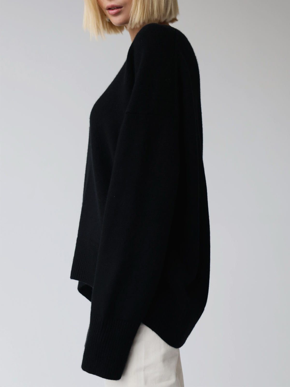 Classic Vintage Sweater with a Flattering Fit